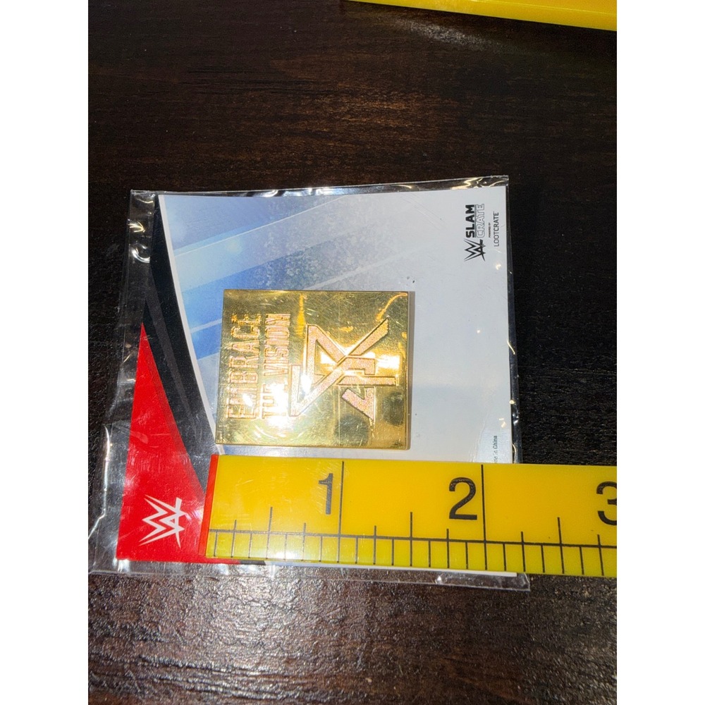 WWE Slam Crate Seth Rollins Embrace The Vision Gold Enamel Pin Loot Crate 2021 - Picture 2 of 4